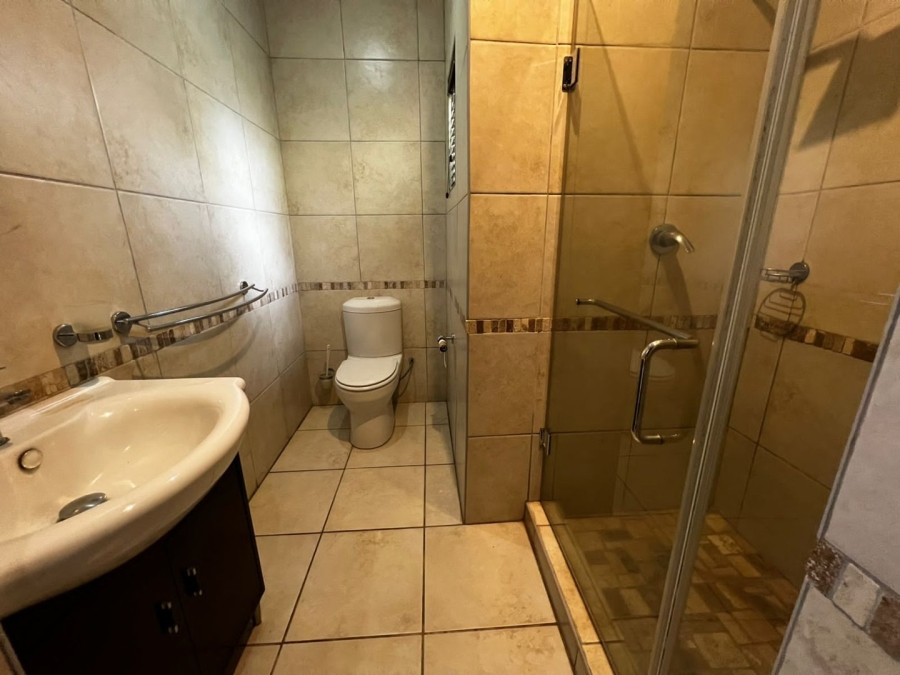 5 Bedroom Property for Sale in Bendor Limpopo