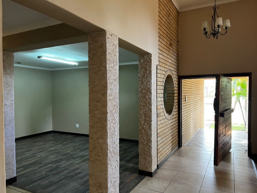 5 Bedroom Property for Sale in Bendor Limpopo