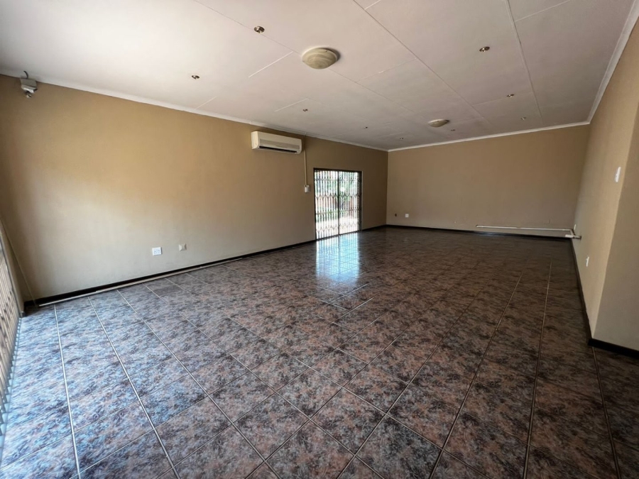 5 Bedroom Property for Sale in Bendor Limpopo