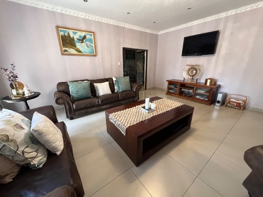 8 Bedroom Property for Sale in Bendor Limpopo