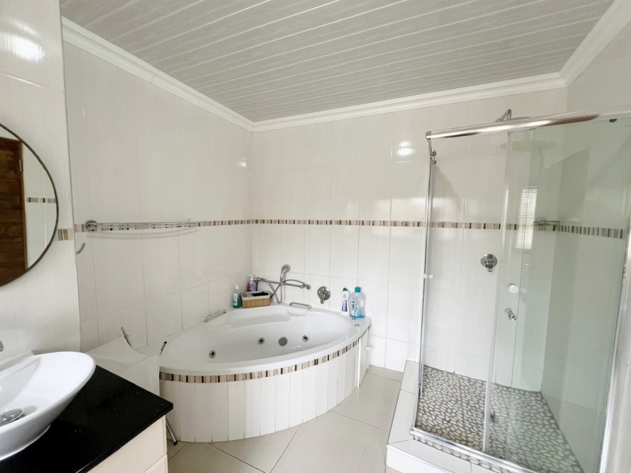 8 Bedroom Property for Sale in Bendor Limpopo