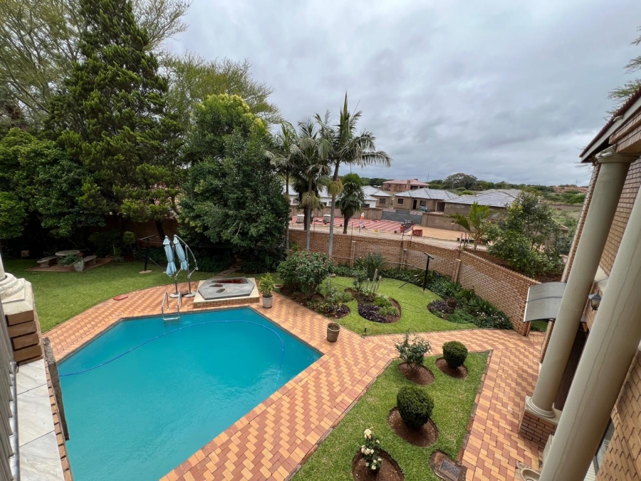 8 Bedroom Property for Sale in Bendor Limpopo