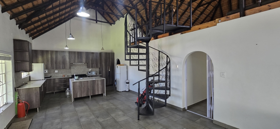 6 Bedroom Property for Sale in Bendor Limpopo