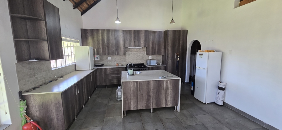 6 Bedroom Property for Sale in Bendor Limpopo