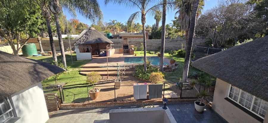 6 Bedroom Property for Sale in Bendor Limpopo