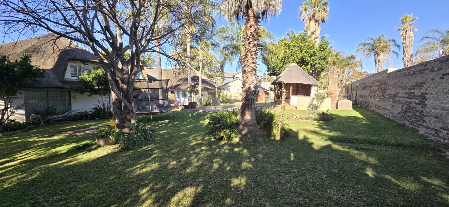 6 Bedroom Property for Sale in Bendor Limpopo