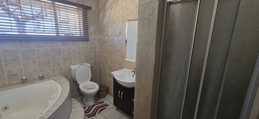 3 Bedroom Property for Sale in Capricorn Limpopo