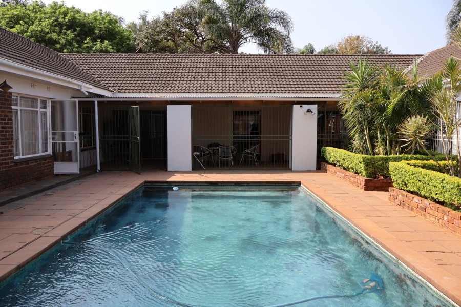 5 Bedroom Property for Sale in Chroompark Limpopo