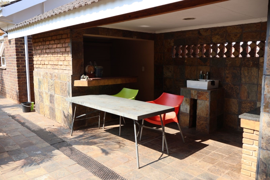 5 Bedroom Property for Sale in Chroompark Limpopo