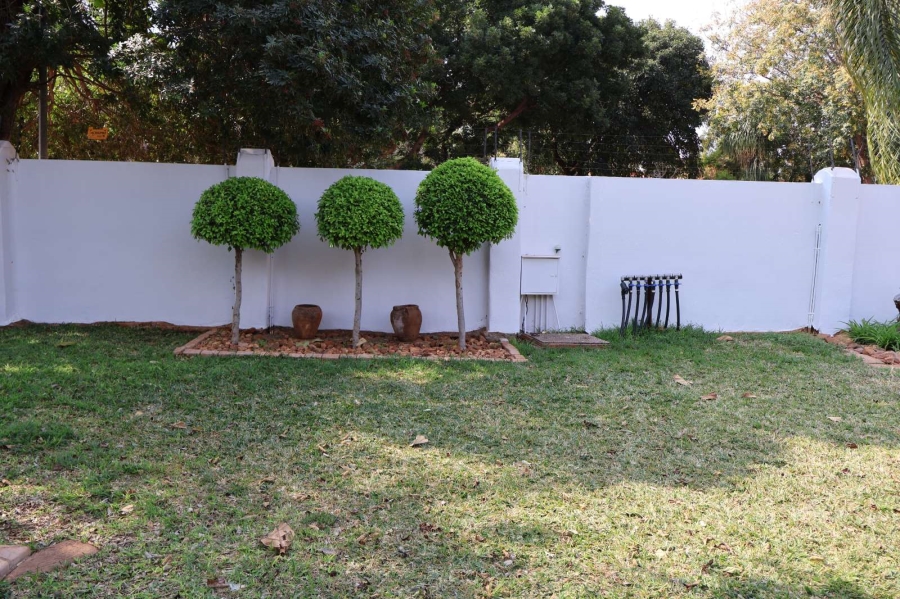 5 Bedroom Property for Sale in Chroompark Limpopo