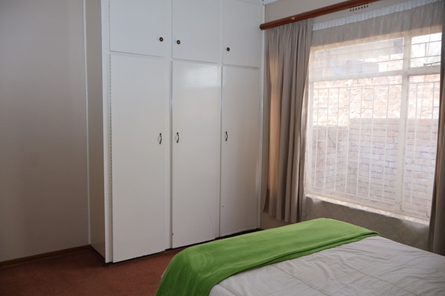 5 Bedroom Property for Sale in Chroompark Limpopo