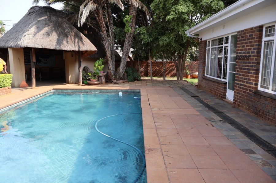 5 Bedroom Property for Sale in Chroompark Limpopo