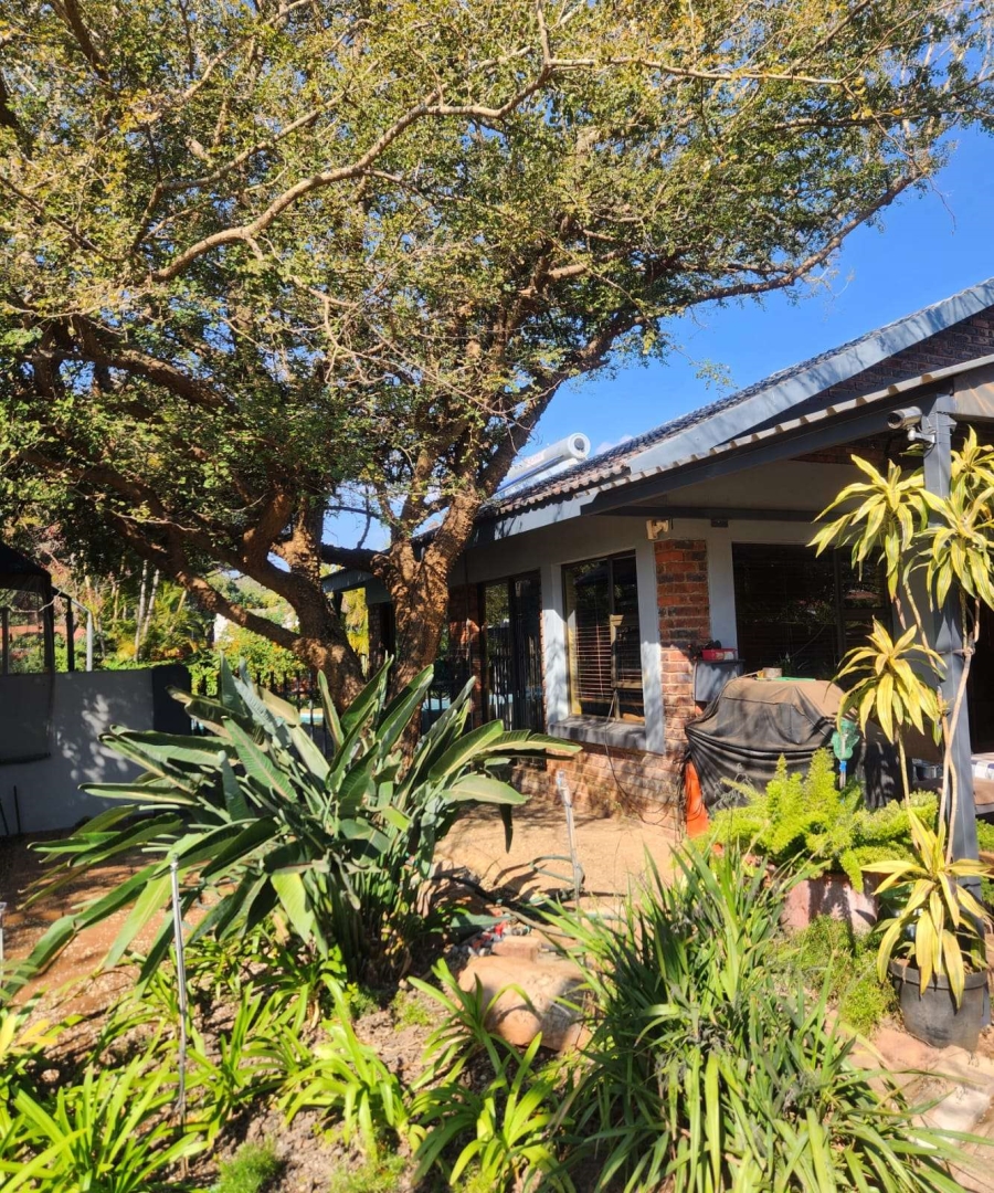 3 Bedroom Property for Sale in Chroompark Limpopo