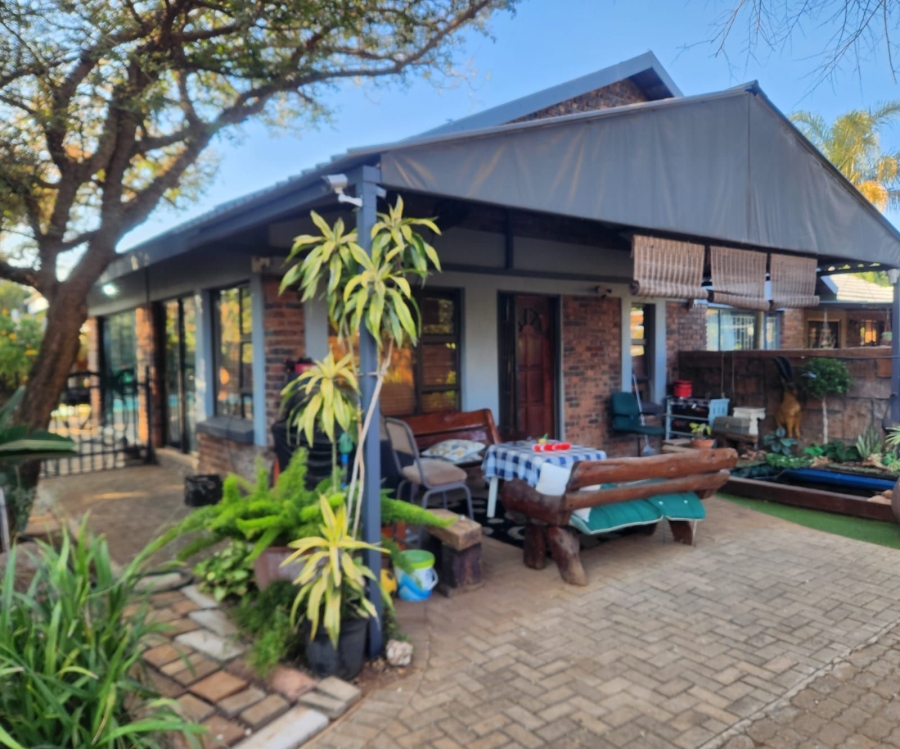 3 Bedroom Property for Sale in Chroompark Limpopo