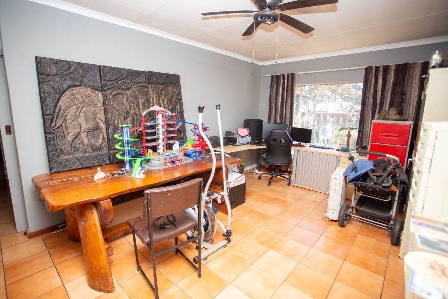 3 Bedroom Property for Sale in Chroompark Limpopo