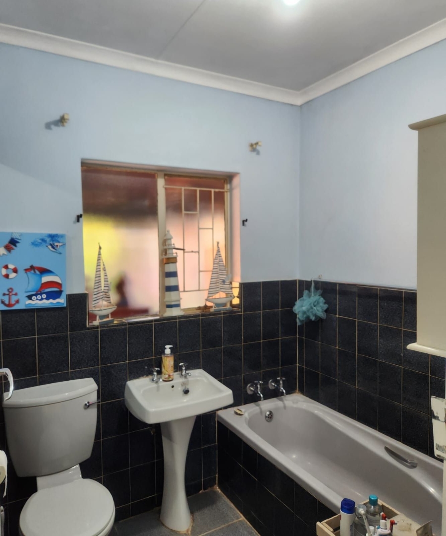 3 Bedroom Property for Sale in Chroompark Limpopo