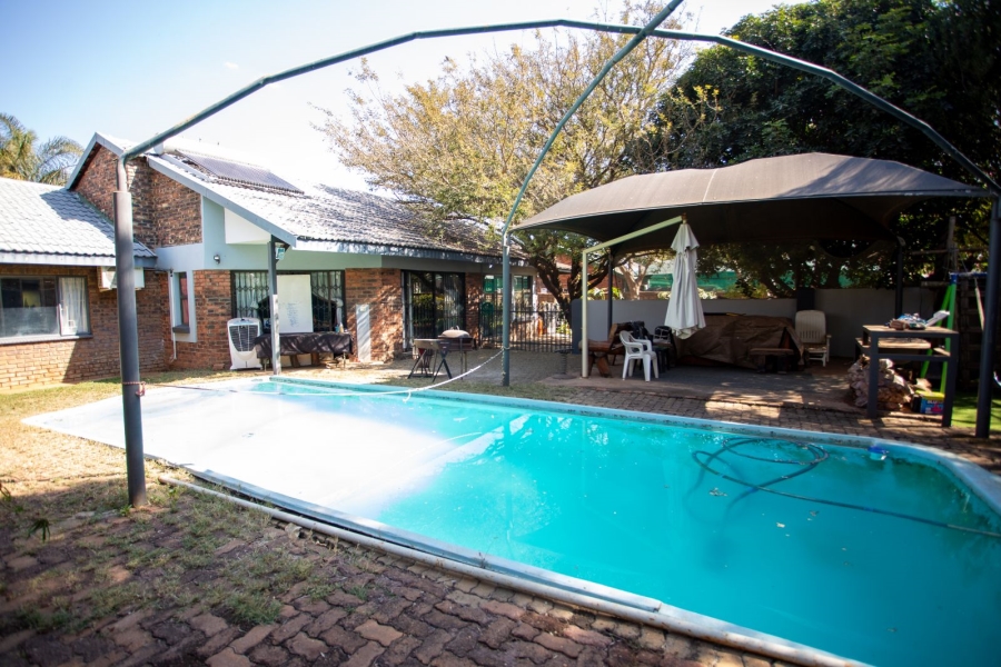 3 Bedroom Property for Sale in Chroompark Limpopo