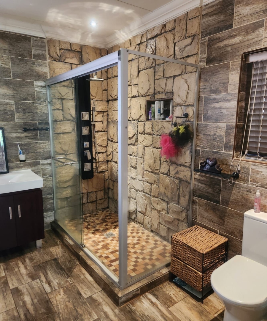 3 Bedroom Property for Sale in Chroompark Limpopo