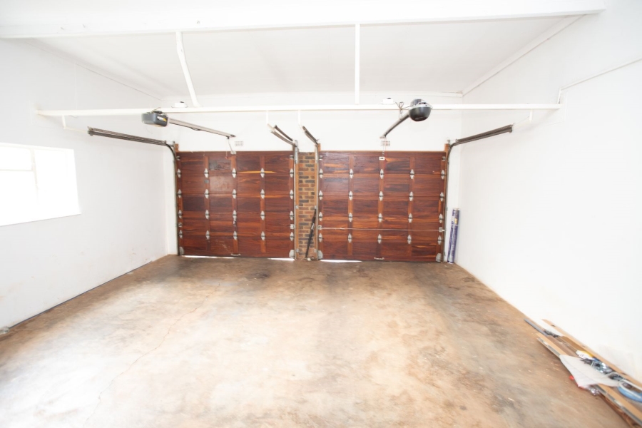 4 Bedroom Property for Sale in Chroompark Limpopo