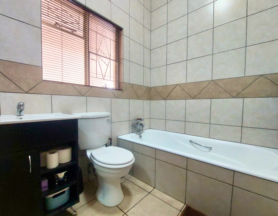 4 Bedroom Property for Sale in Bendor Limpopo