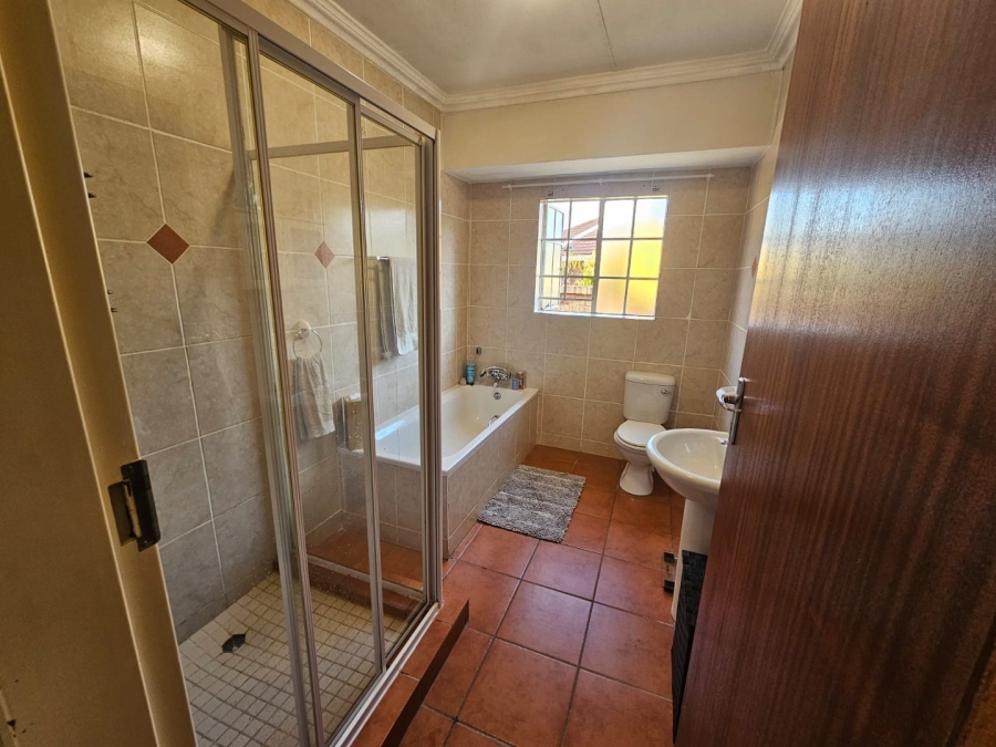 2 Bedroom Property for Sale in Bendor Limpopo