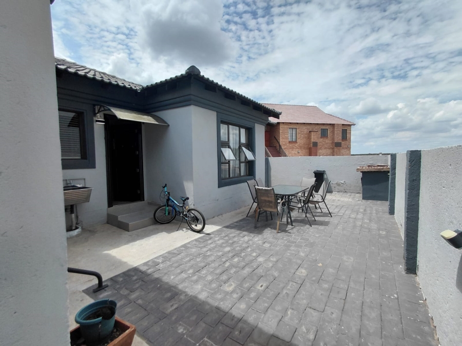 3 Bedroom Property for Sale in Bendor Limpopo