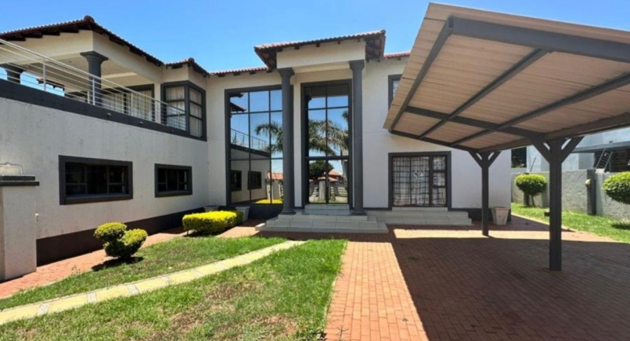 5 Bedroom Property for Sale in Waterberry Country Estate Limpopo