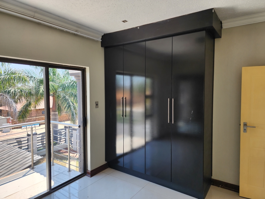 5 Bedroom Property for Sale in Waterberry Country Estate Limpopo