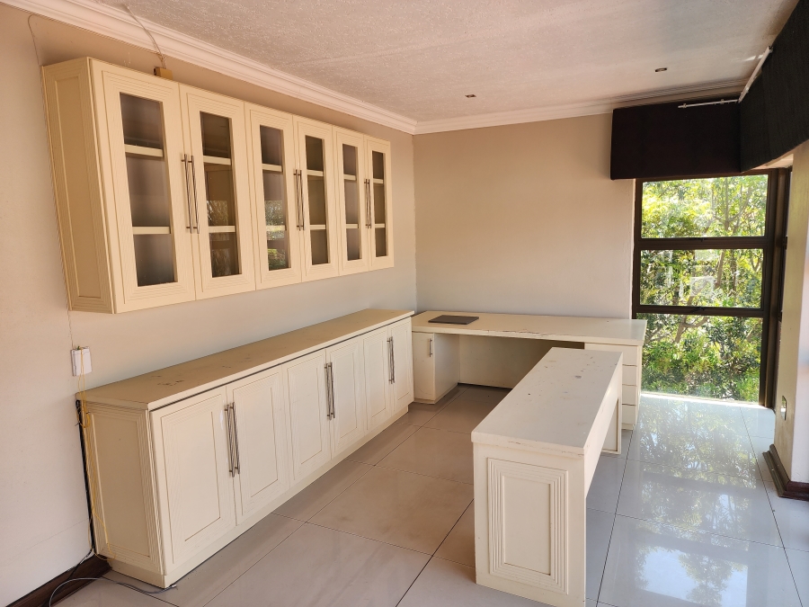 5 Bedroom Property for Sale in Waterberry Country Estate Limpopo