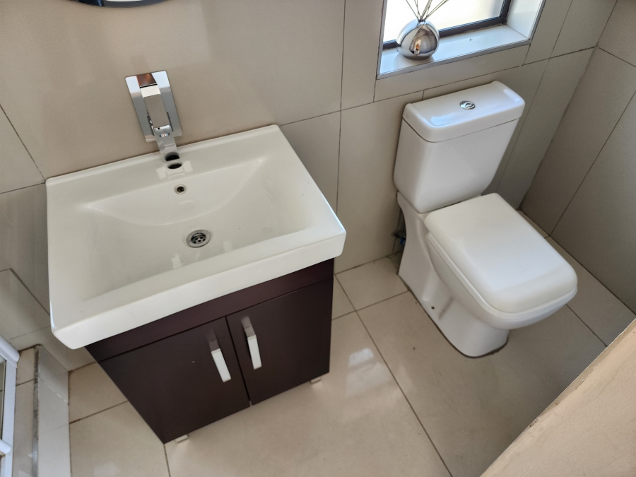 5 Bedroom Property for Sale in Waterberry Country Estate Limpopo