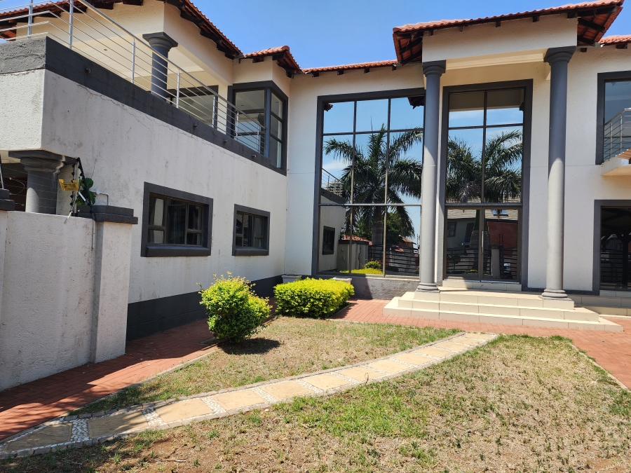 5 Bedroom Property for Sale in Waterberry Country Estate Limpopo