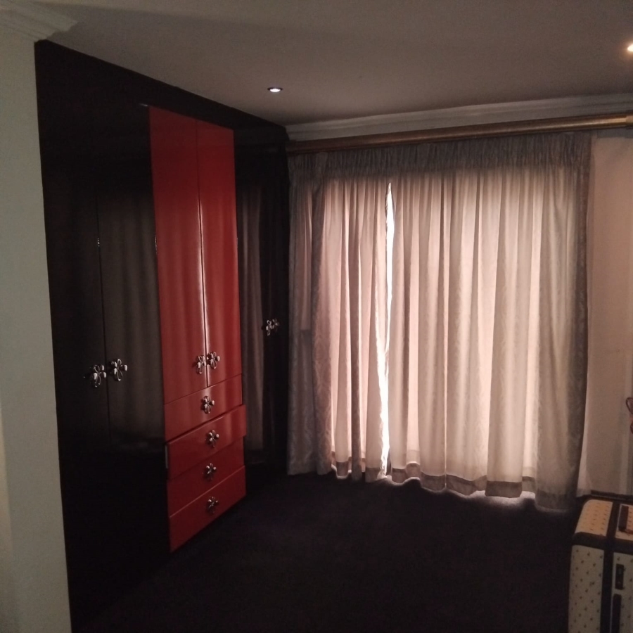 4 Bedroom Property for Sale in Woodhill Estate Limpopo