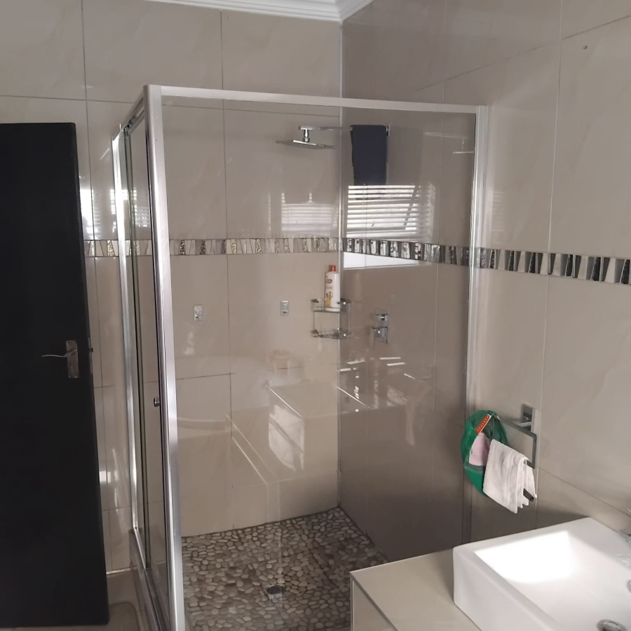 4 Bedroom Property for Sale in Woodhill Estate Limpopo