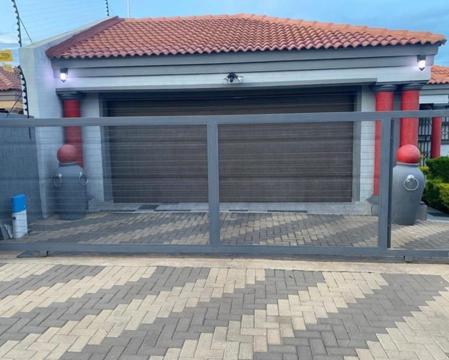 3 Bedroom Property for Sale in Rethabile Gardens Limpopo