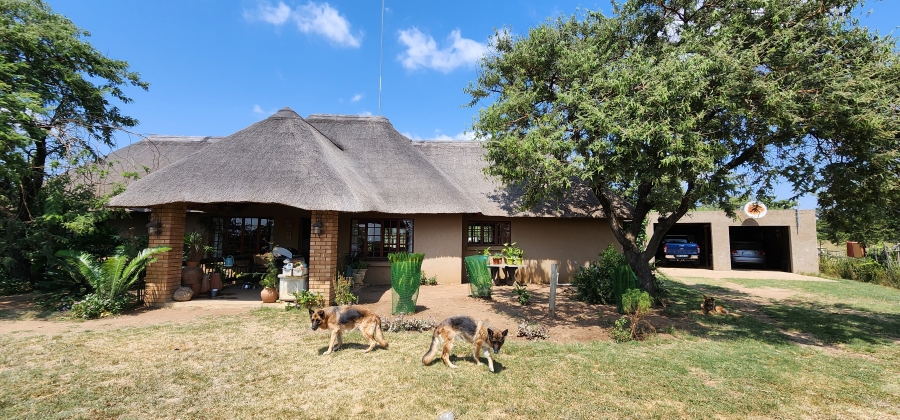 10 Bedroom Property for Sale in Myngenoegen A H Limpopo