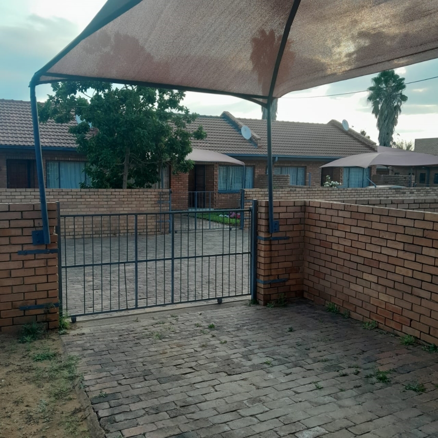 2 Bedroom Property for Sale in Annadale Limpopo