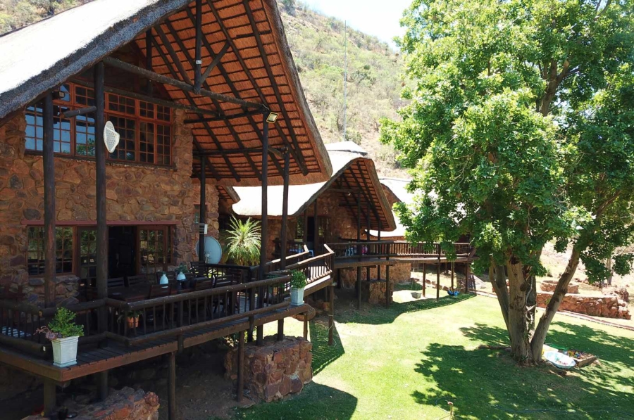 6 Bedroom Property for Sale in Vaalwater Limpopo