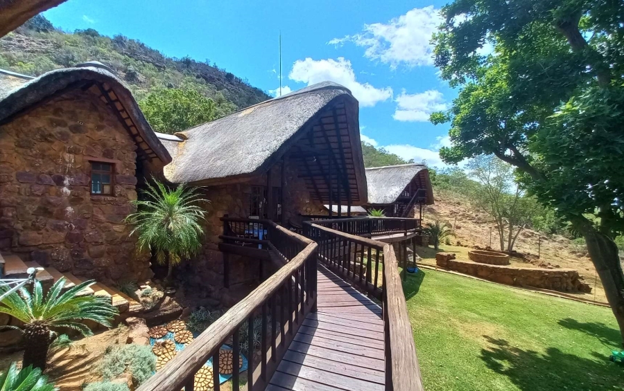 6 Bedroom Property for Sale in Vaalwater Limpopo