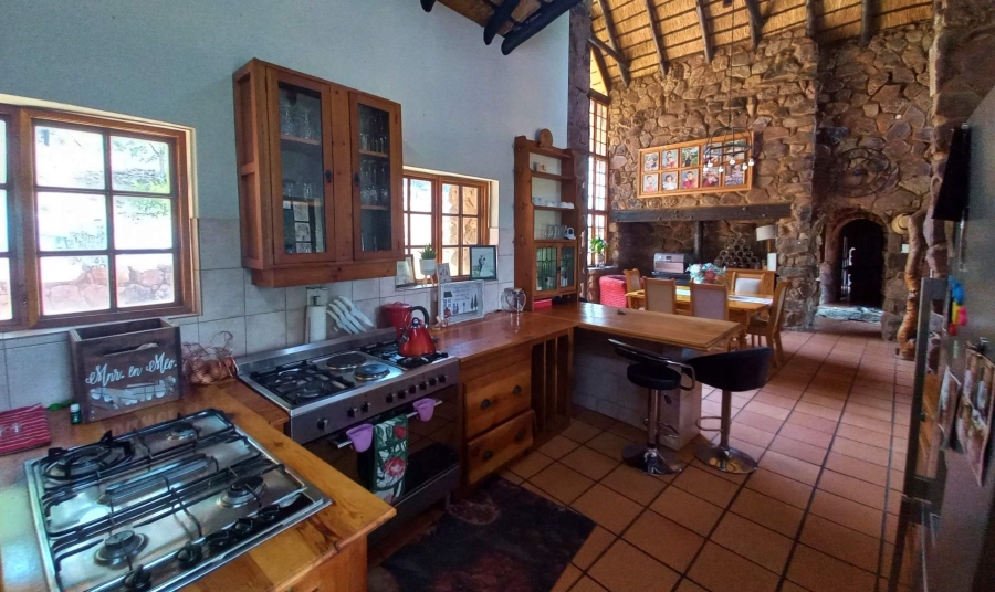 6 Bedroom Property for Sale in Vaalwater Limpopo