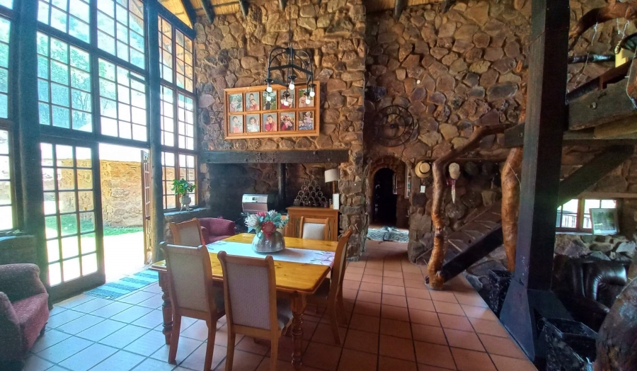 6 Bedroom Property for Sale in Vaalwater Limpopo