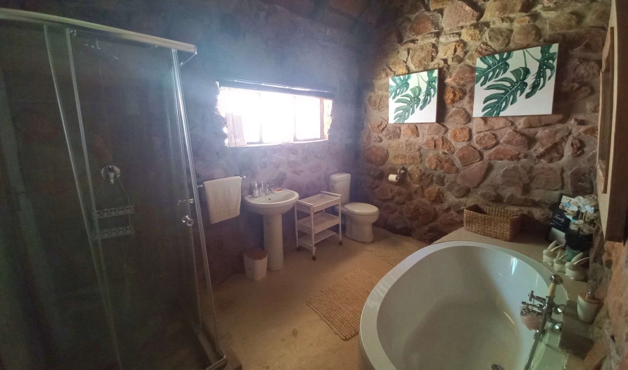 6 Bedroom Property for Sale in Vaalwater Limpopo