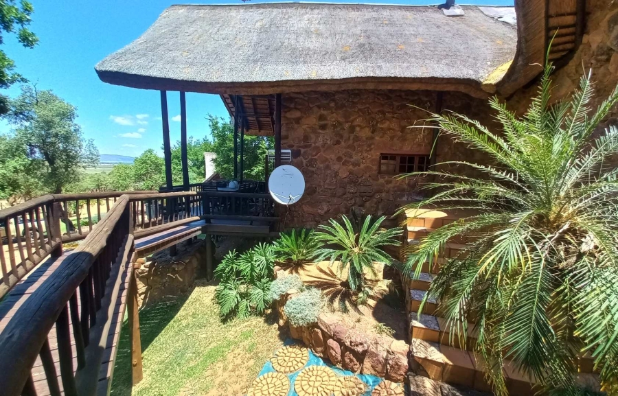 6 Bedroom Property for Sale in Vaalwater Limpopo