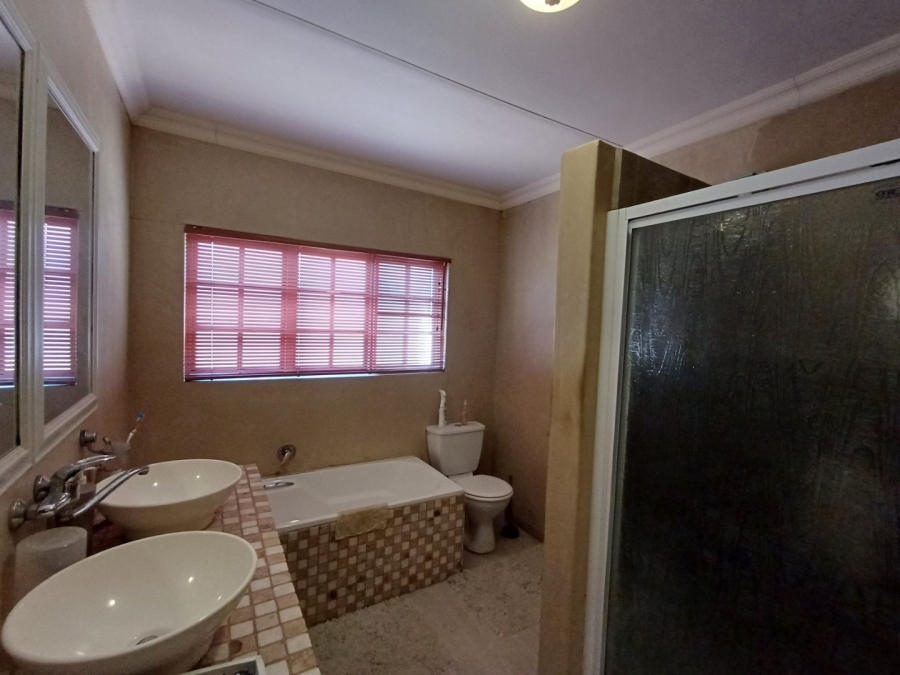 3 Bedroom Property for Sale in Bendor Limpopo