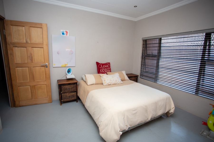 4 Bedroom Property for Sale in Chroompark Limpopo