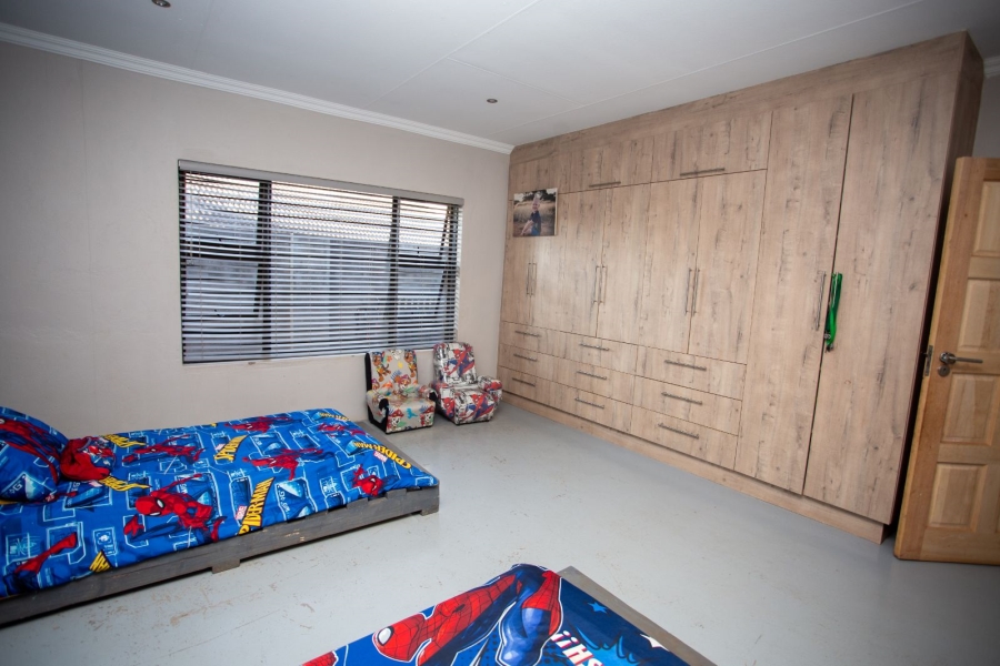 4 Bedroom Property for Sale in Chroompark Limpopo