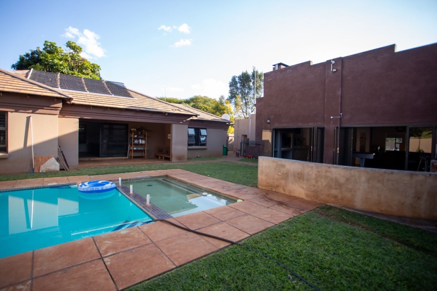 4 Bedroom Property for Sale in Chroompark Limpopo