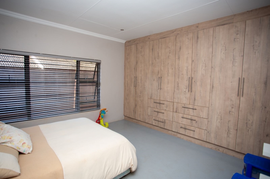 4 Bedroom Property for Sale in Chroompark Limpopo