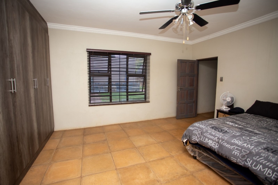 4 Bedroom Property for Sale in Chroompark Limpopo