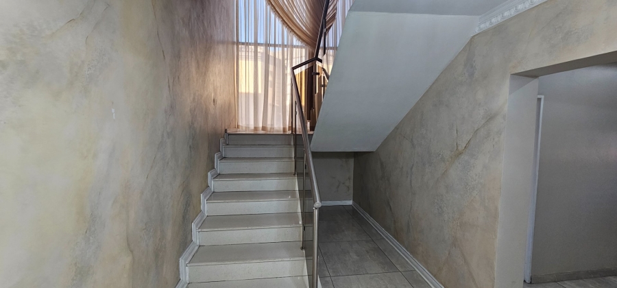 6 Bedroom Property for Sale in Eagles Crest Limpopo