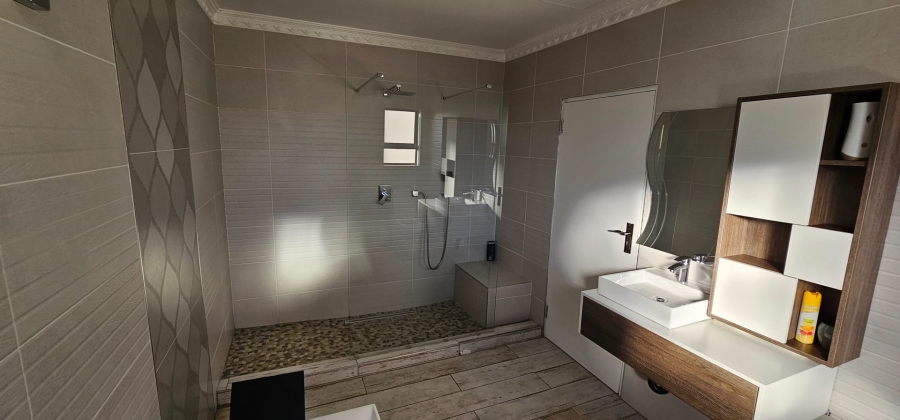 6 Bedroom Property for Sale in Eagles Crest Limpopo